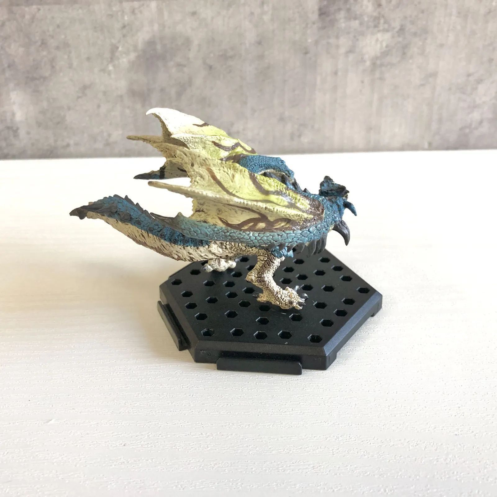 モンスターハンター　クリエイターズモデル　リオレウス亜種　フィギュア カプコンフィギュアビルダー クリエイターズモデル 限定版 蒼火