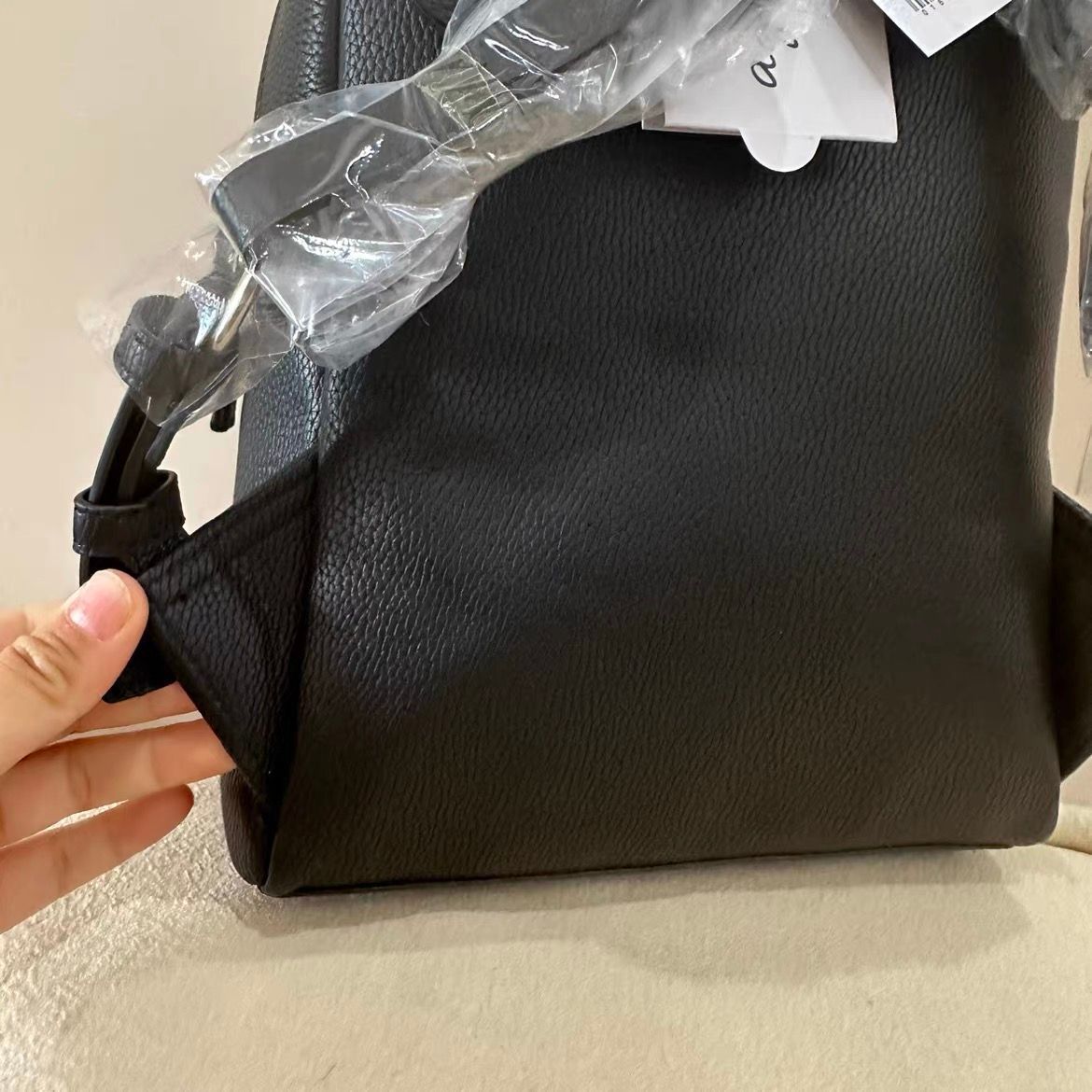 新品・未使用 アニエスベー ロゴリュック リュックサック 皮革 - メルカリ