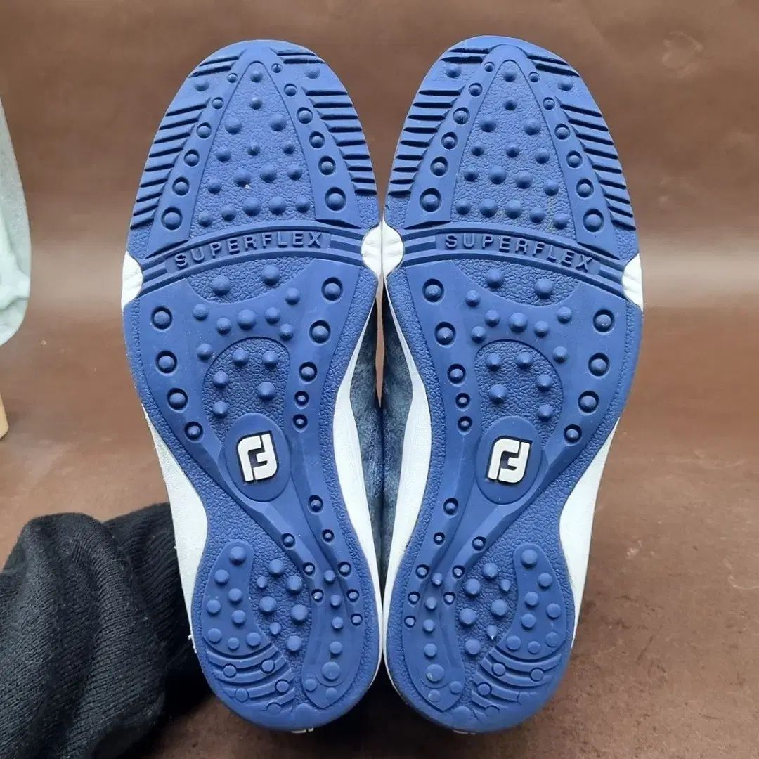 FootJoy