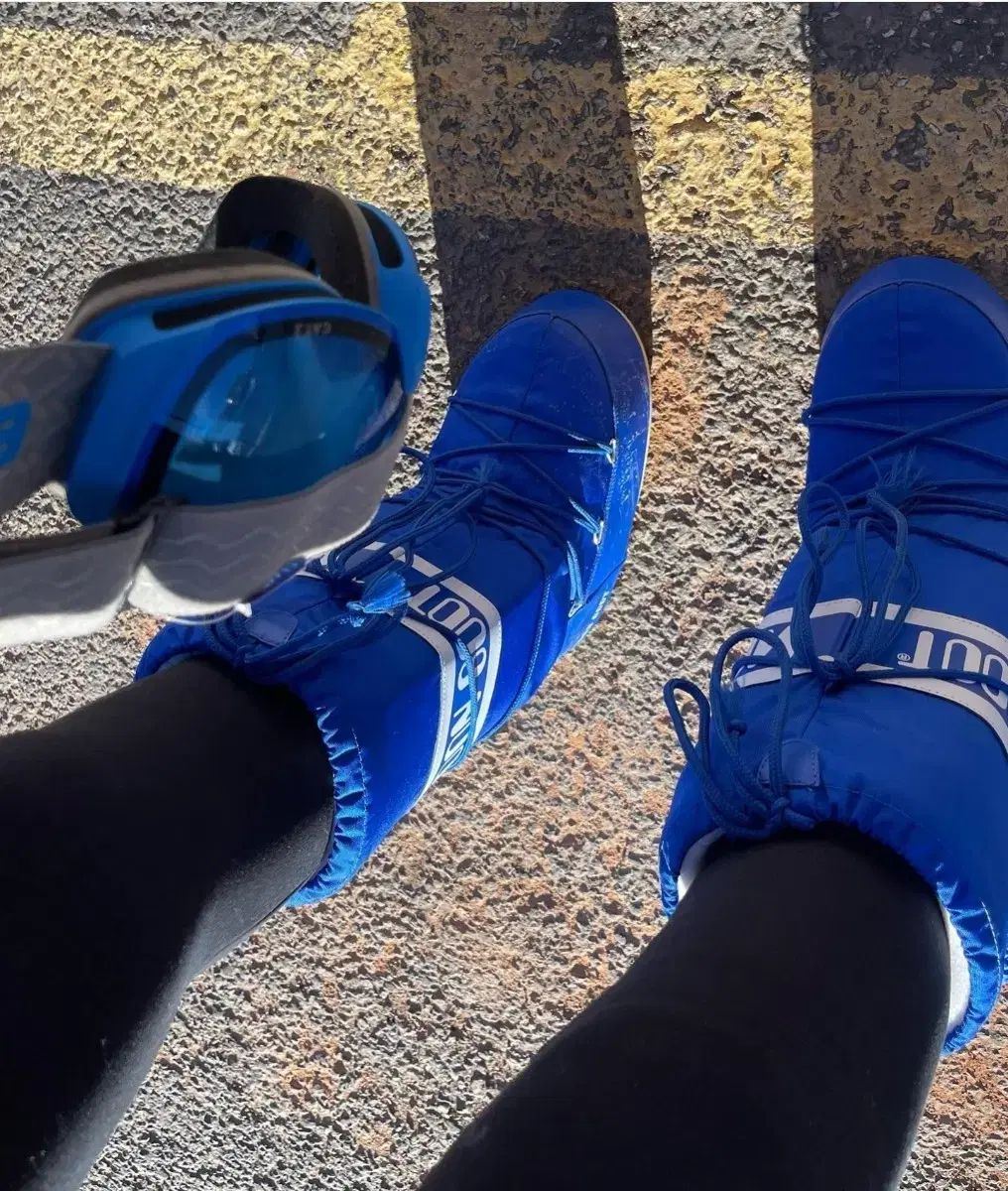 ムーンブーツ ロングタイプ ブライト ブルー