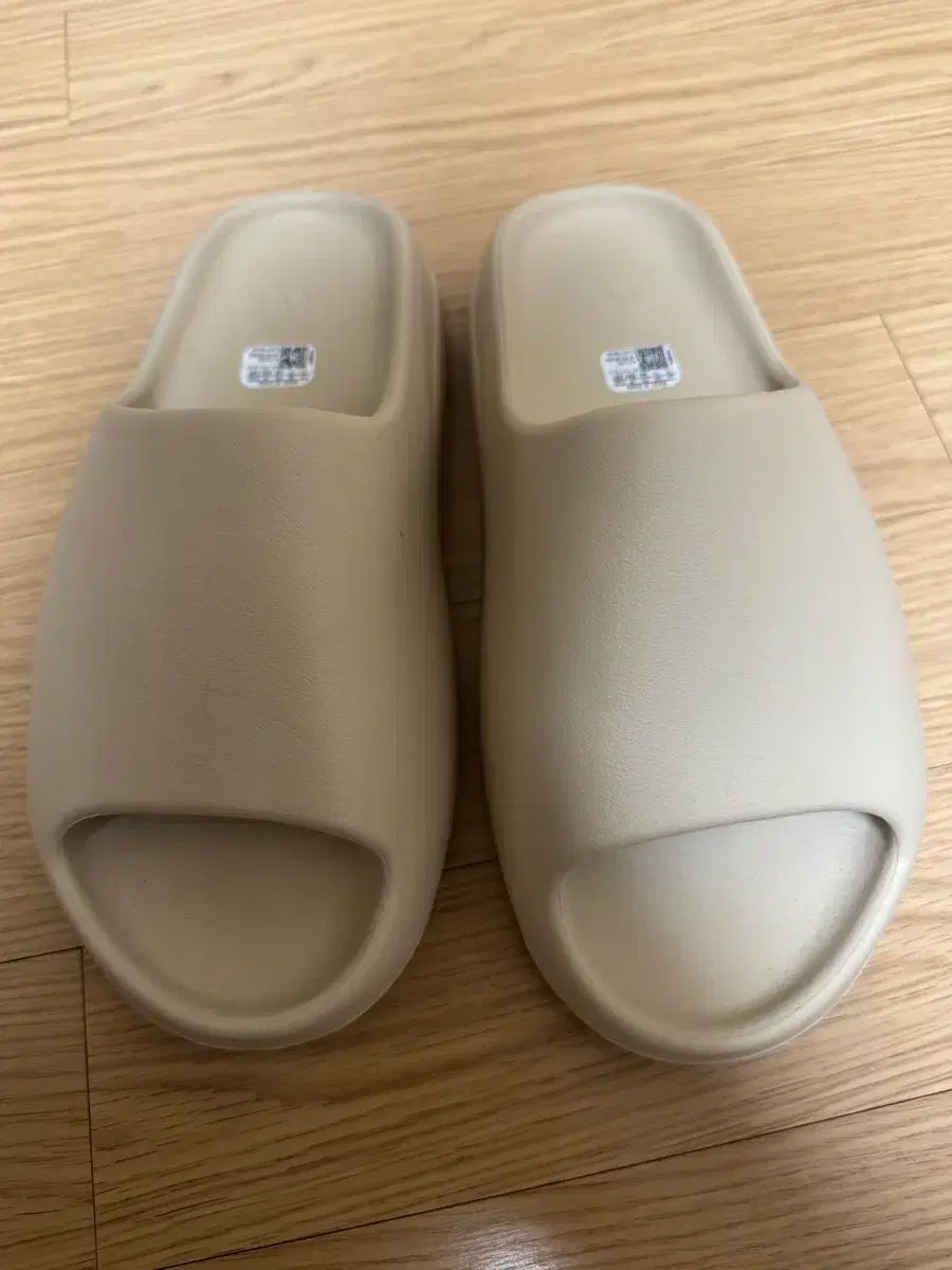 アディダス Yeezy Slide BONE 29.5cm adidas「YEEZY SLIDE」BONE 29.5
