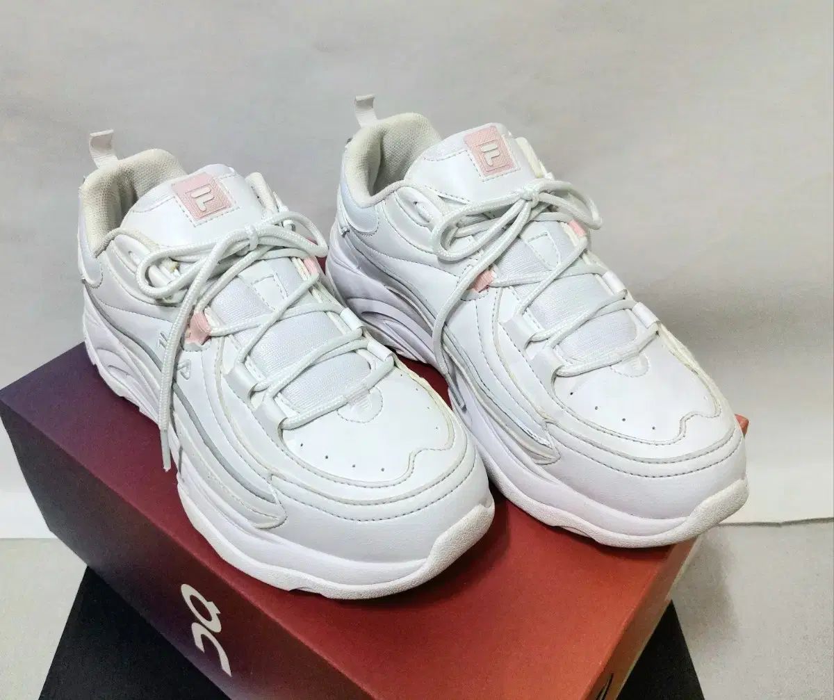 FILA(フィラ) スニーカー 250