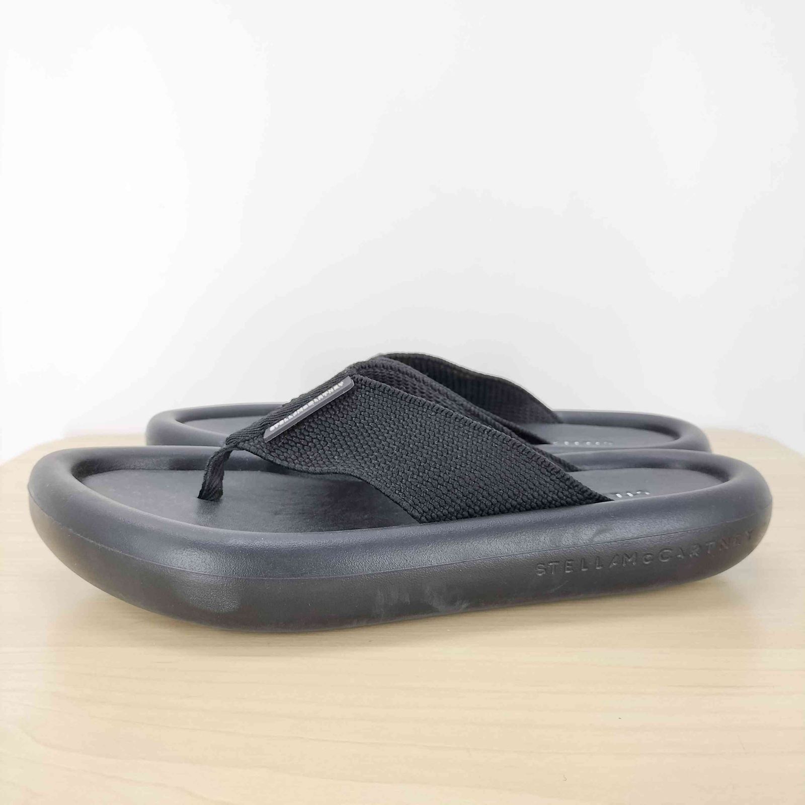 ステラマッカートニー STELLA McCARTNEY AIR SLIDE FLIP FLOP エア スライド サンダル トングサンダル レディース  JPN：37 - メルカリ