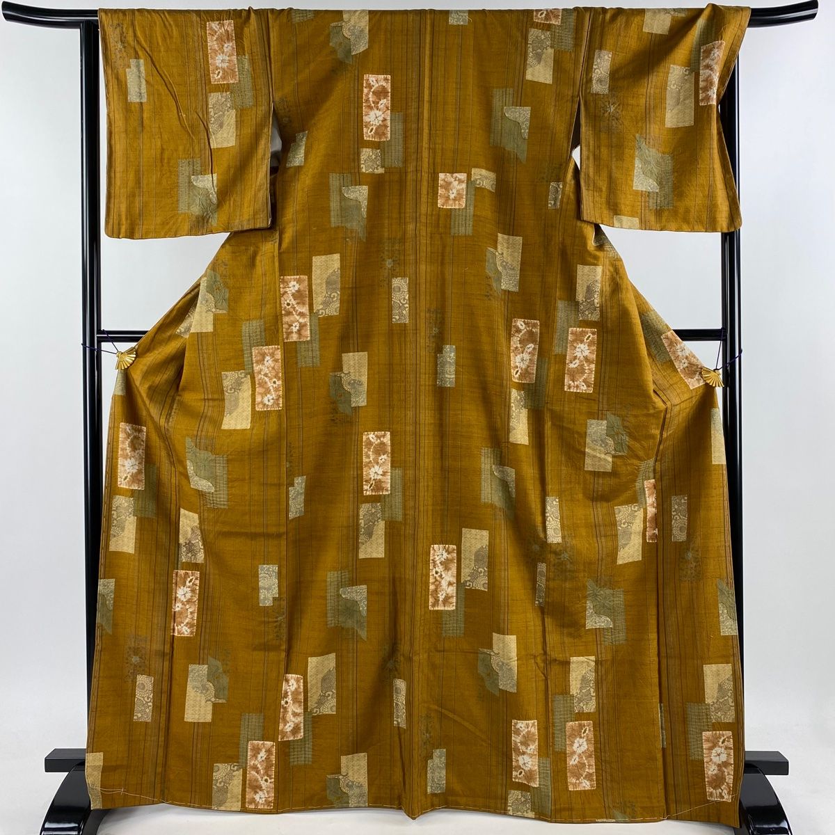 小紋 身丈169cm 裄丈68cm L 袷 吉澤与市 乾く 紬地 証紙 短冊 草花  