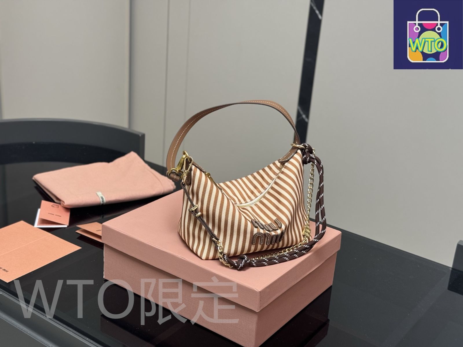 今日WTO】Miu Miu ミュウミュウ キャンバス ランチボックス