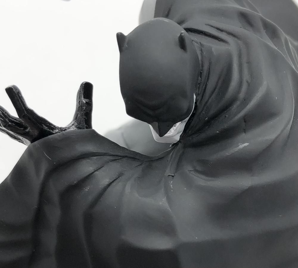 【中古】開封 DCコレクティブルズ バットマン アイ・アム・ベイン バットマン ブラック＆ホワイト スタチュー: デイブ・ジョンソン[17][240017702178] 中古】開封 DCコレクティブルズ バットマン アイ・アム・ベイン