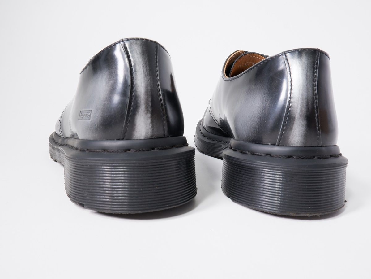 SUPREMEシュプリーム × Dr.Martensドクターマーチン 1461 3-Eye Shoe Silverシューズ美品【US9】【MFWA77508】 SUPREMEシュプリーム × Dr.Martensドクターマーチン 1461 3-Eye Shoe