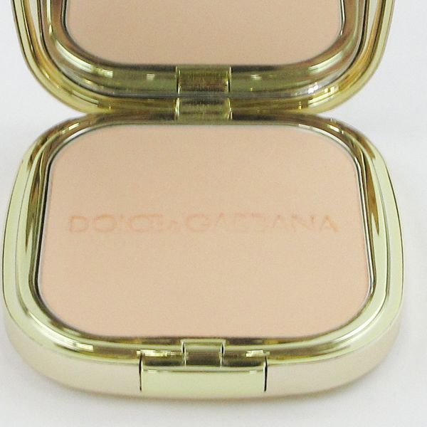 ドルチェ ガッバーナ ソーラーグロウ ウルトラライト ブロンジング