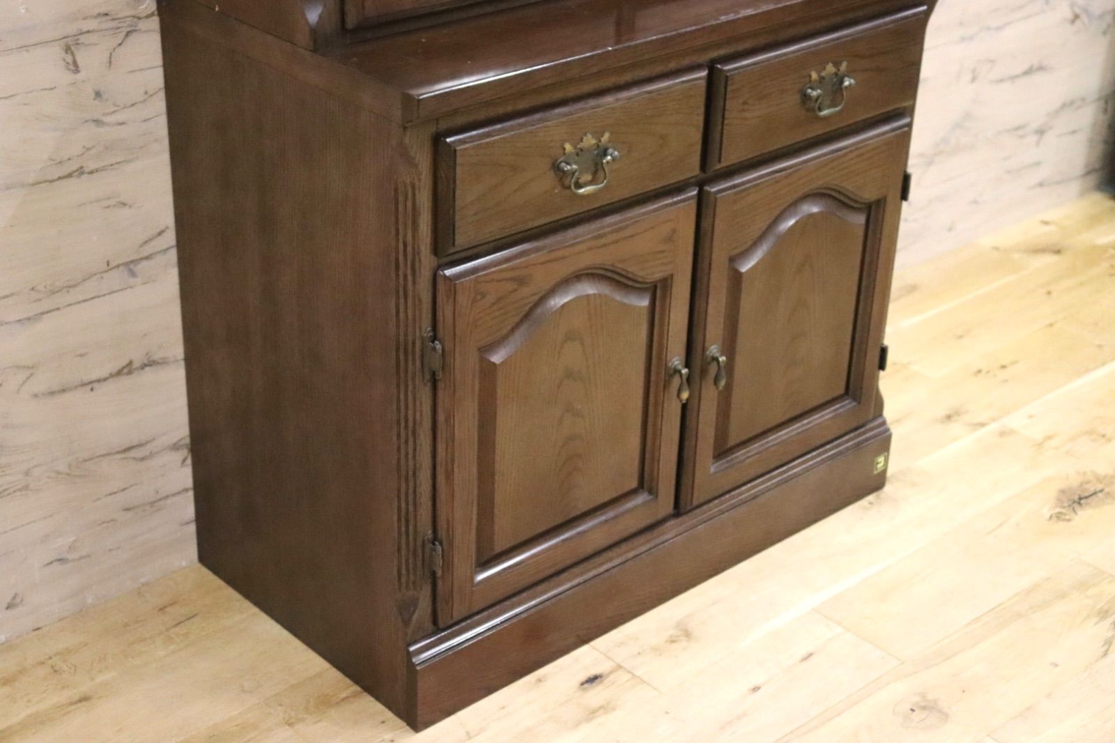 ニューイングランド 食器棚