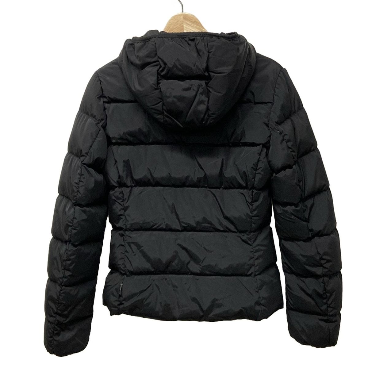 MONCLER SANGLIER 黒 ダウンジャケット サイズ0 モンクレール MONCLER【美品】SANGLIER ダウンジャケット S位 黒 レディース