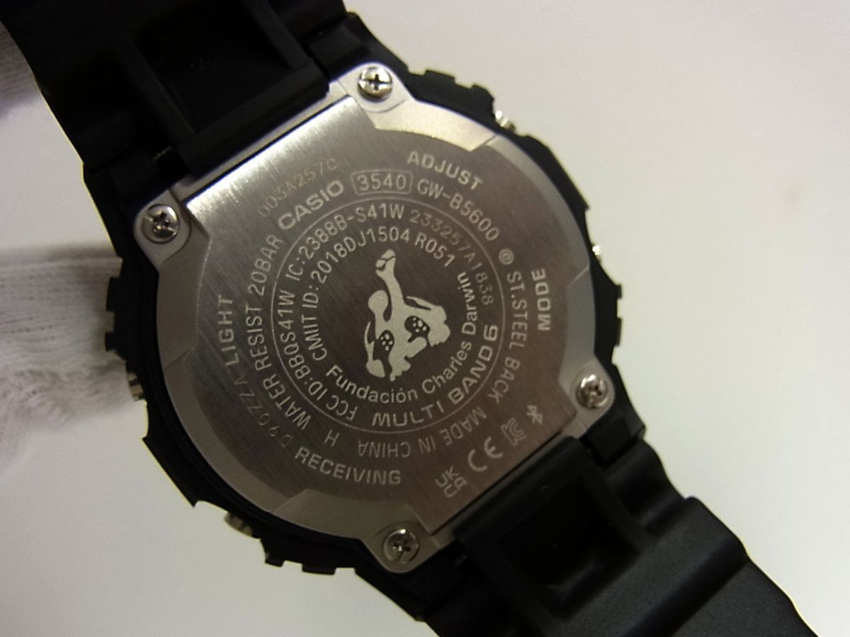 G-SHOCK GW-B5600CD-1A2JRチャールズ・ダーウィン財団　美品 G-SHOCK Bluetooth チャールズ・ダーウィン財団 コラボ GW