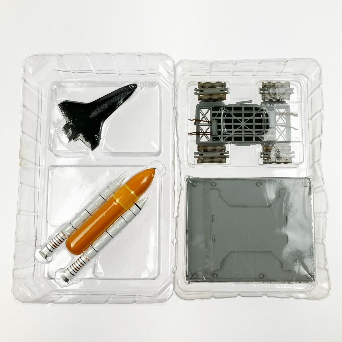 ▽▽1/400 スペースシャトル ディスカバリー ブースター付 クローラー他 SPACE DRAGON WINGS 1⁄144 スペースシャトル ディスカバリー ブースター付