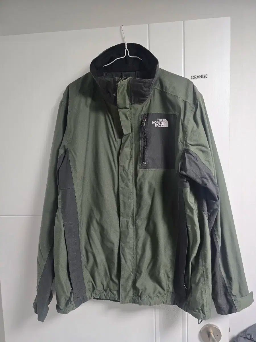【雷市場（ポンジャン）商品韓国直送】 THE NORTH FACE(ザノースフェイス) ウインドブレーカー 出品