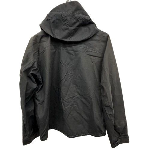 モンクレールジーニアス 1952 DOUSSAIN 19年 マウンテンパーカ モンクレールジーニアス 1952 DOUSSAIN 19年 マウンテンパーカ