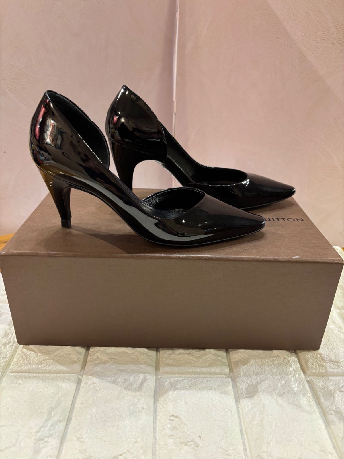 #美品#ルイヴィトン#ブラックエナメル#ポインテッドトゥハイヒール34 小さなさ#美品#ルイヴィトン#ブラックエナメル#ポインテッドトゥ
