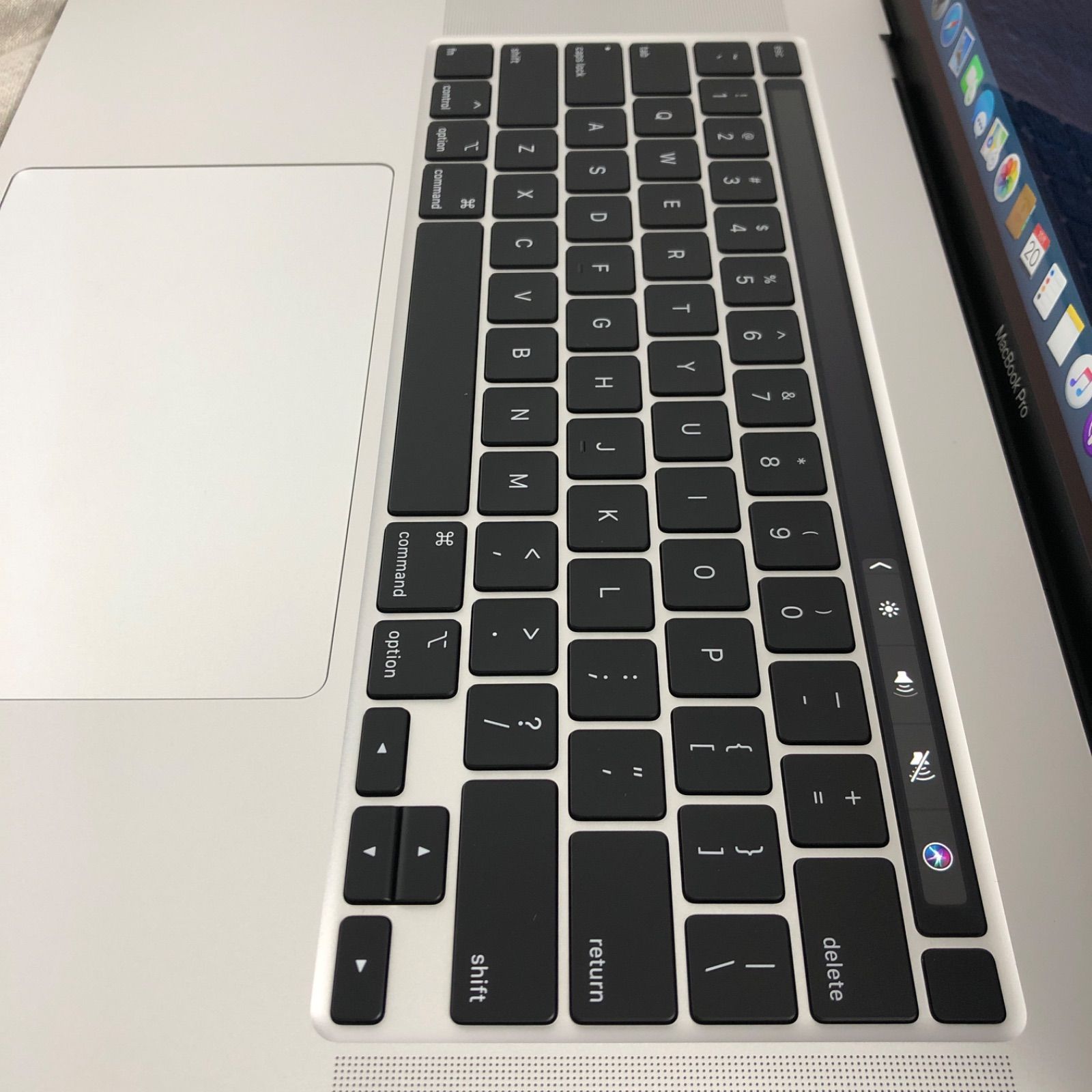美品【MacBook Pro 2019 16-inch】箱、充電器あり 【公式通販】