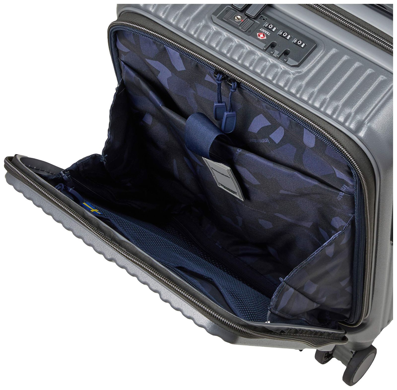 イノベーター] スーツケース INV30 マット 21L - メルカリ