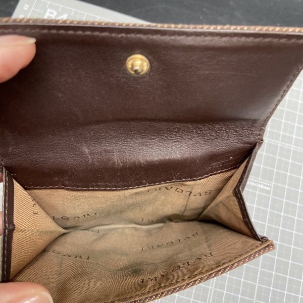 未使用✨ブルガリ レザー 二つ折り財布 ブラウン系