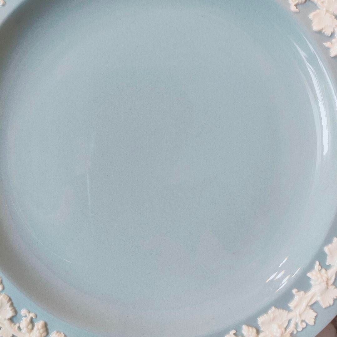 ☆廃盤品☆ウェッジウッド ディナープレート エンボス クイーンズ