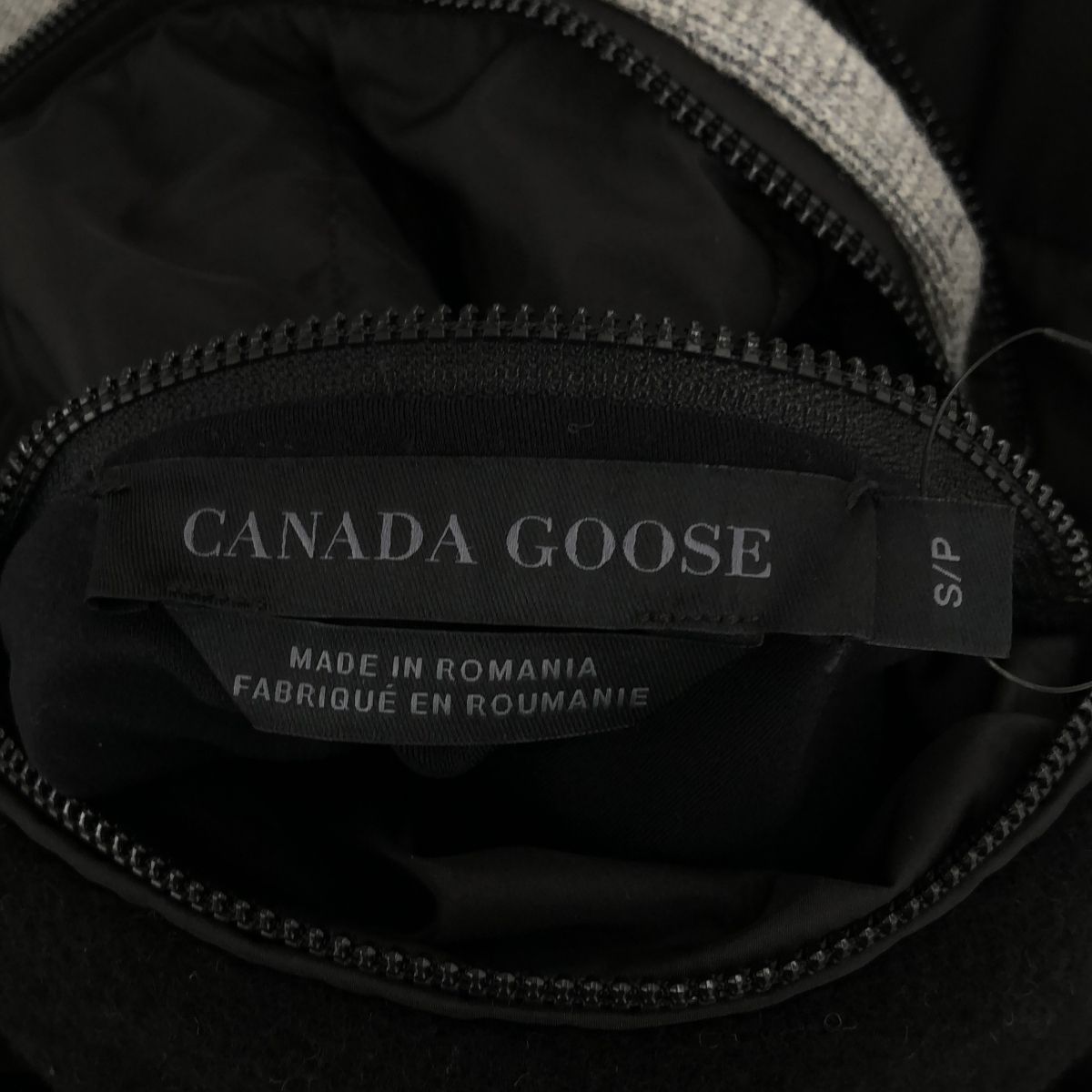 CANADA GOOSE カナダグース 3020400142 6999M GRAFTON REVERSIBLE JACKET  グラフトンリバーシブルジャケット フリース×ナイロン Sサイズ ブラック/グレー - メルカリ