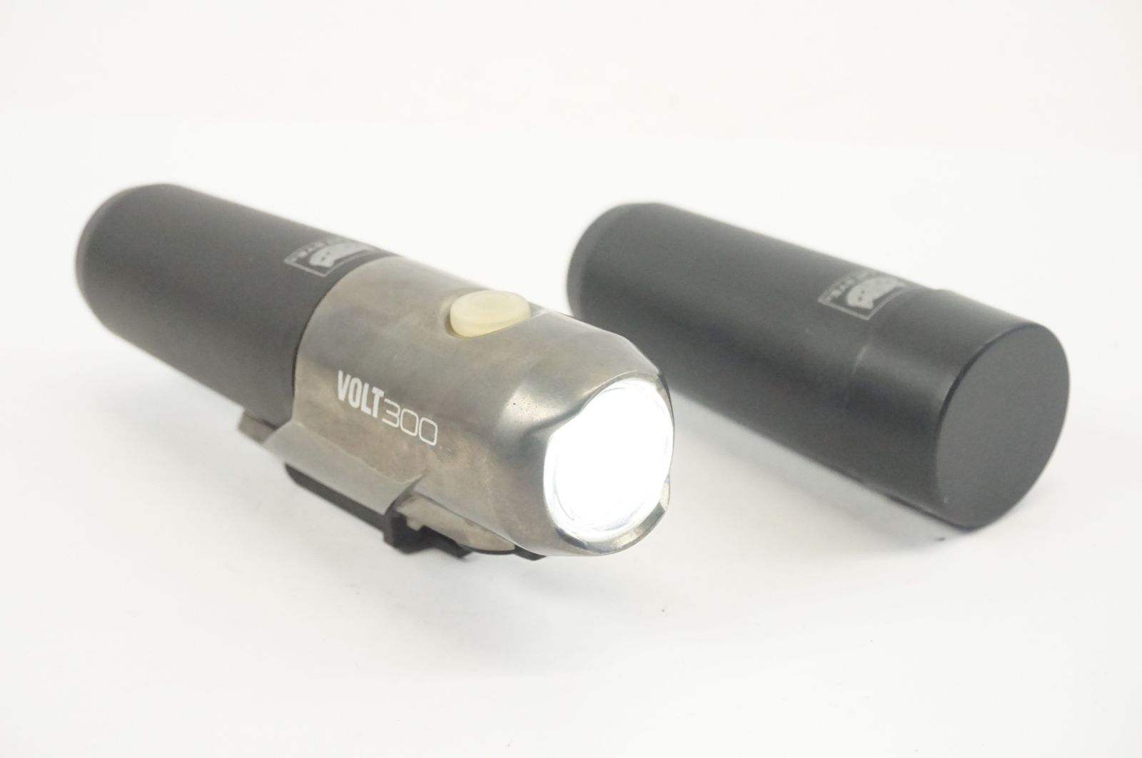 CATEYE 「キャットアイ」 VOLT300 HL-EL460RC (BA-2.2 予備バッテリーセット) フロントライト / バイチャリ宇都宮店