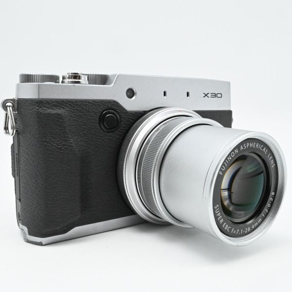 FUJI FILM 富士フイルム X30 シルバー デジカメ