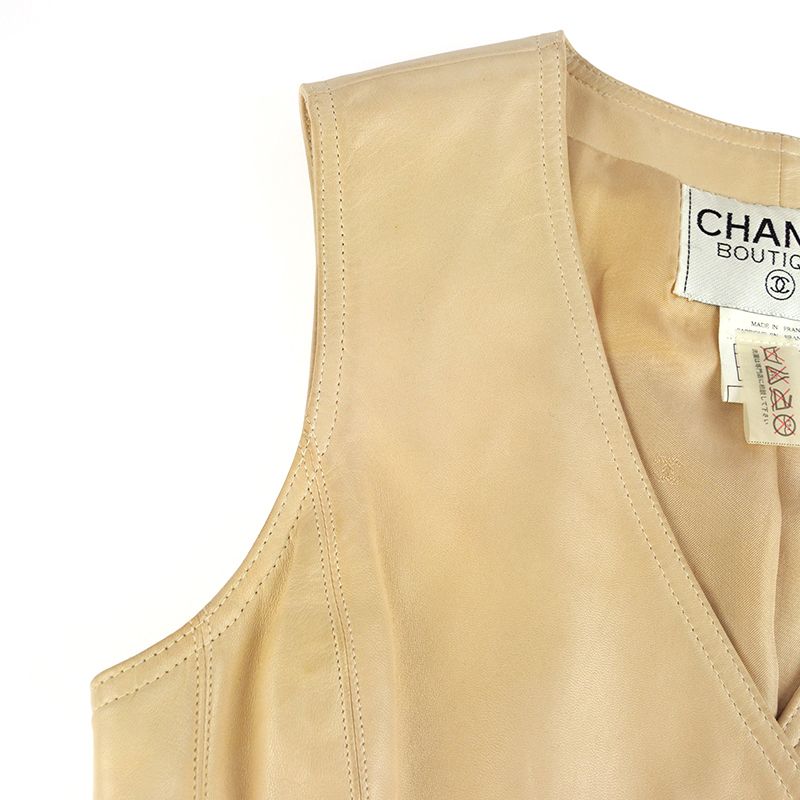 CHANEL シャネル ワンピース ココボタン ノースリーブ レザー ベスト  