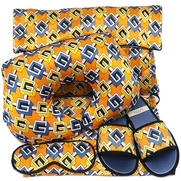 グッチ GUCCI 小物 ジオメトリックG トラベルセット Mサイズ シルク ビスコース イエローマルチ M 5点セット アイマスク スリッパ エアーピロー ポーチ 巾着 662431 箱