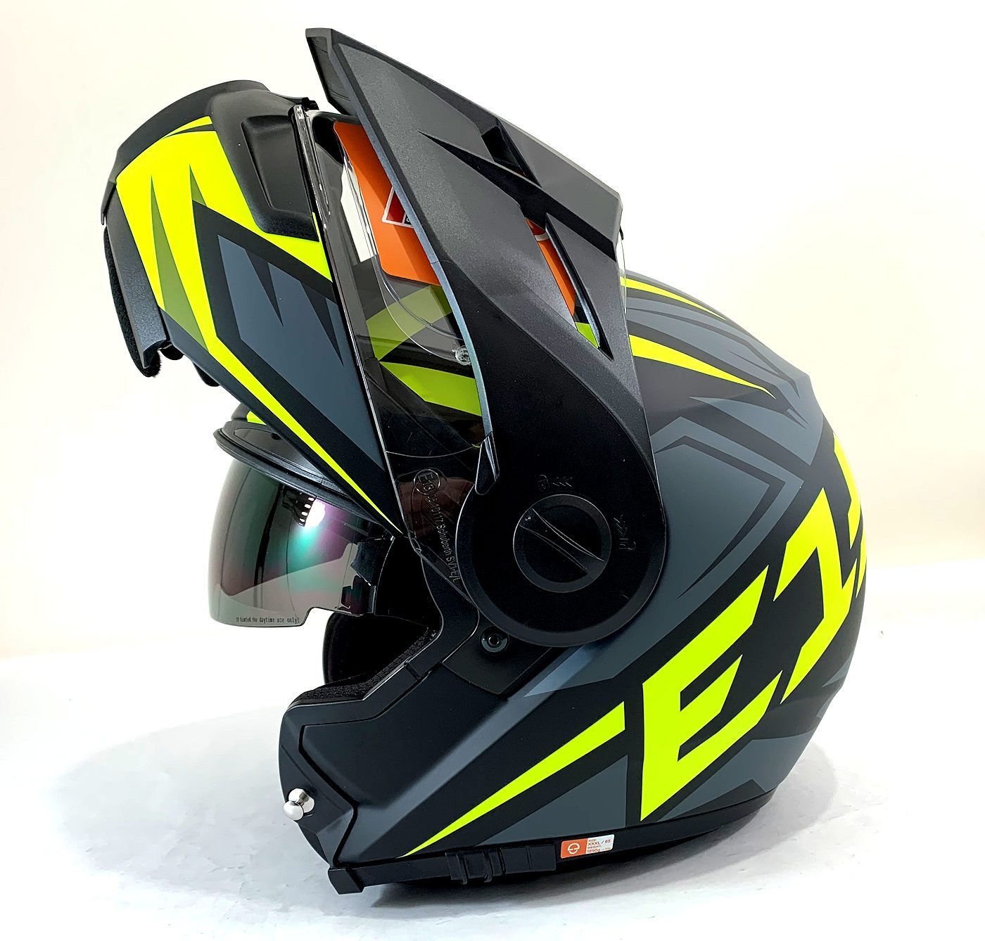 全品10%+1500円☆12/17(火)限定／Schuberth シューベルト C3 血なまぐさく