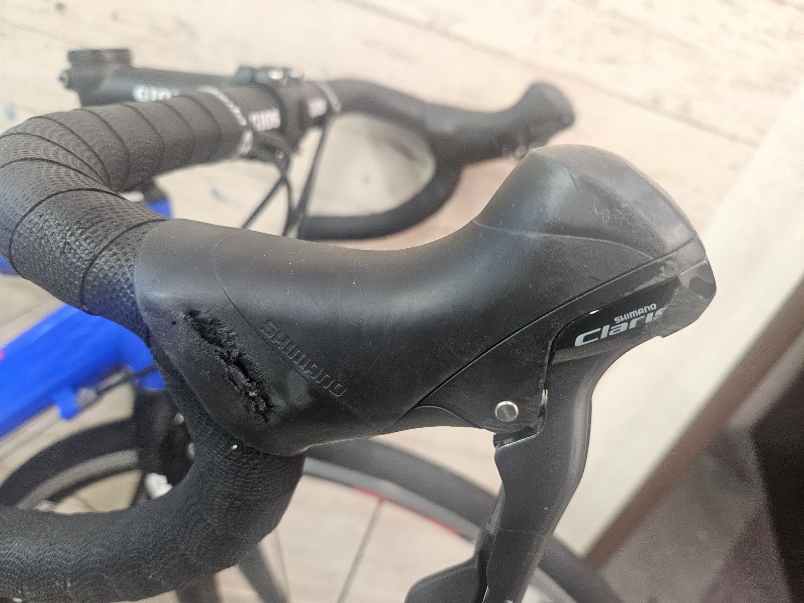 【美品】GIOS SIERA（2×8段変速）ロードバイク 直接取引可 GIOS 大感謝セール ジオス 2025年モデル SIERA シエラ 2x8s