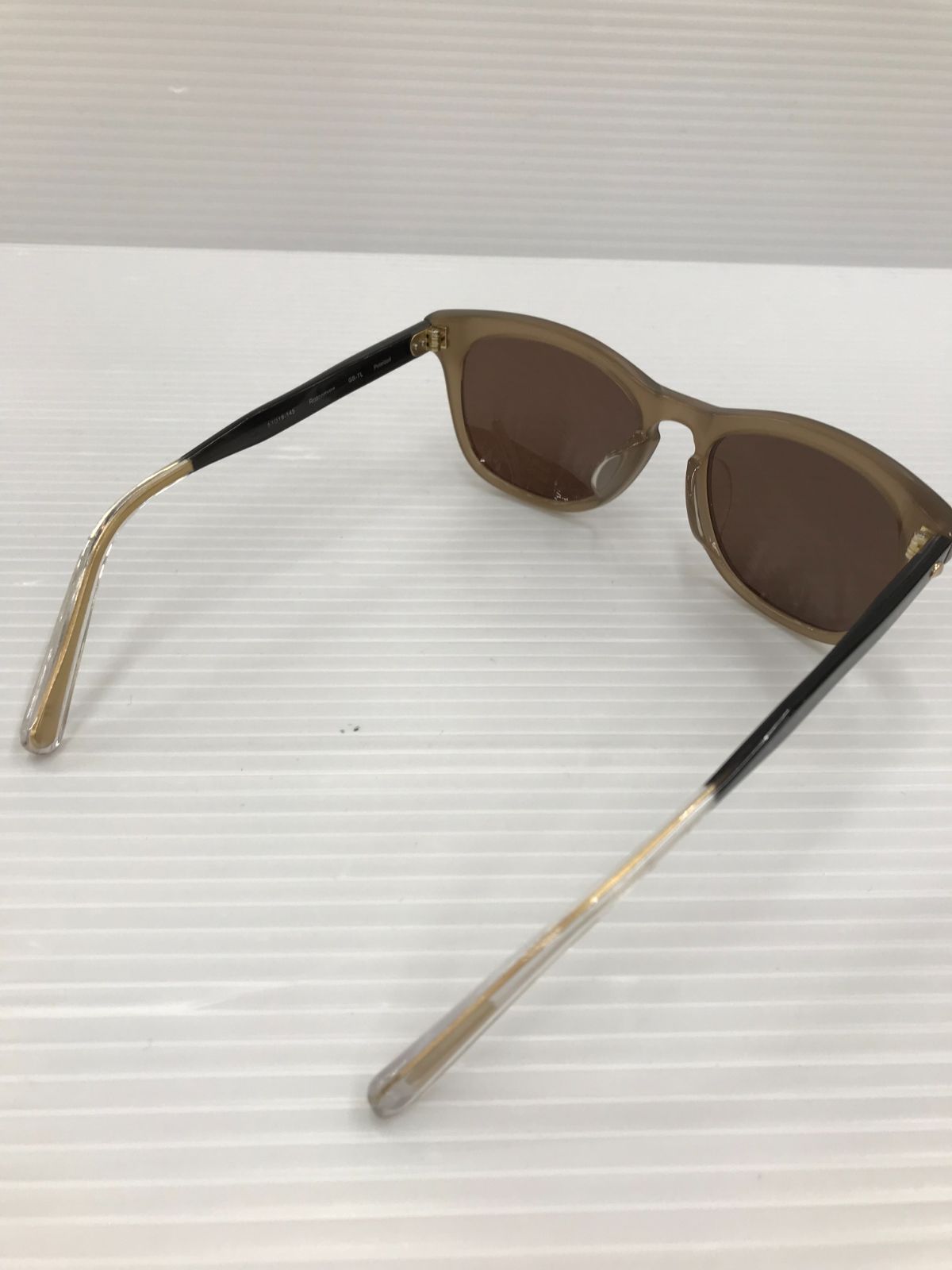 81.OLIVER PEOPLES WEST　偏光サングラス【店舗併売品】