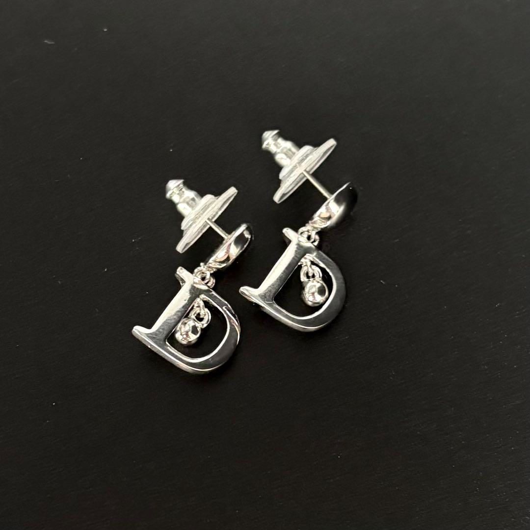 christian dior クリスチャンディオール ピアス Dロゴ アイコン