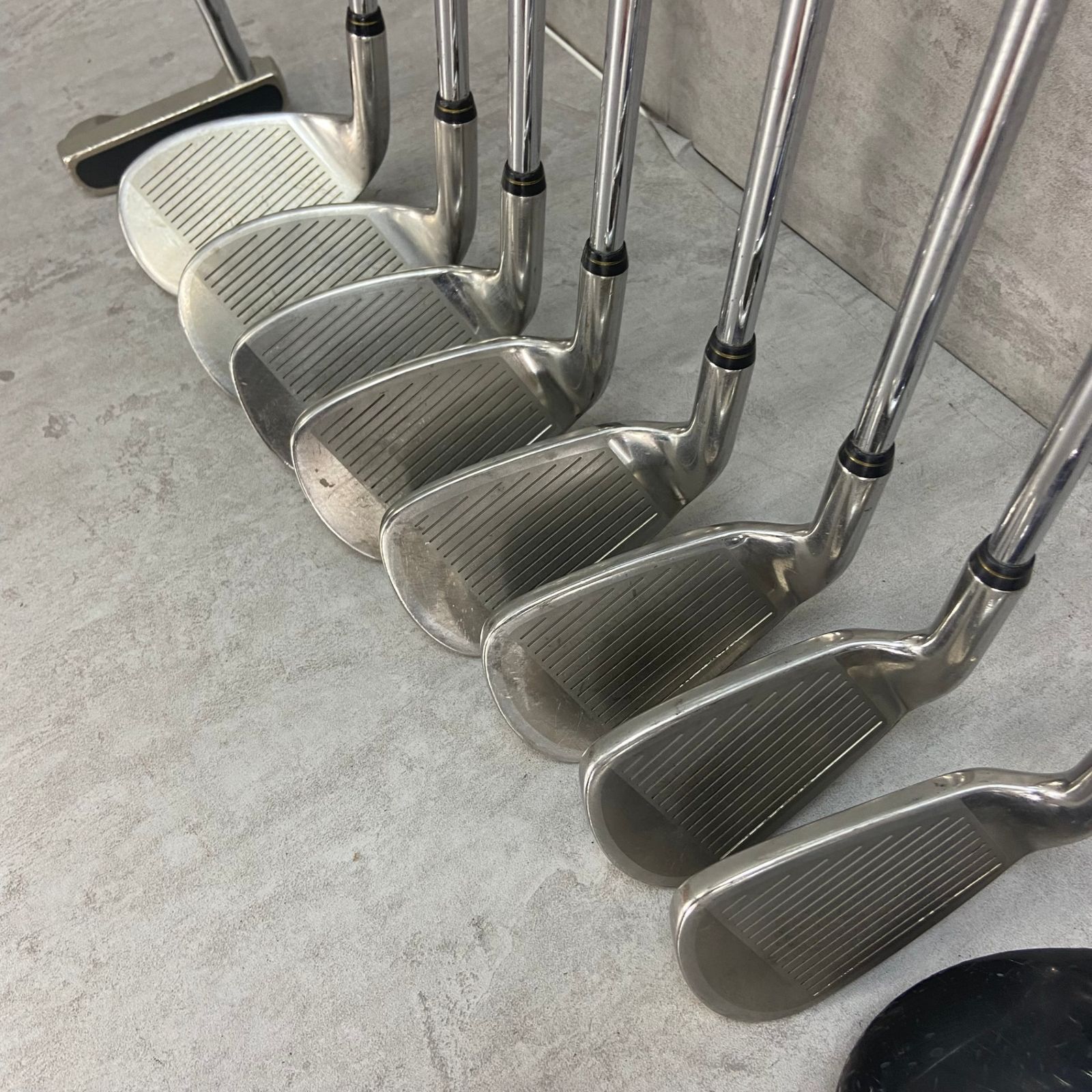 Srixon - SRIXON　スリクソン　Callaway　キャロウェイ　メンズゴルフ13本セット　カーボン　右利き用　キャディバッグ　ヘッドカバー Callaway - Callaway キャロウェイ SRIXON スリクソン メンズ
