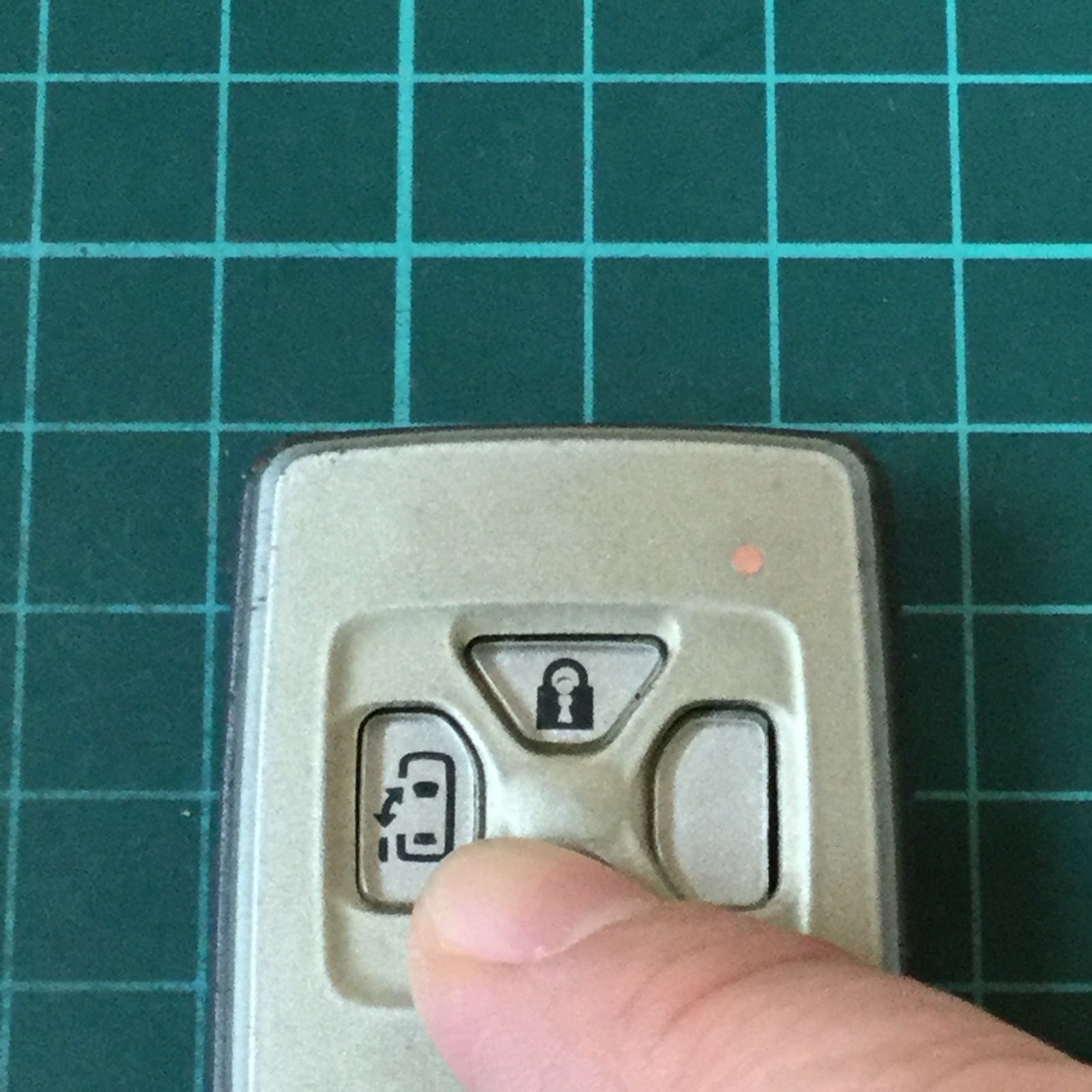 TA3569 トヨタ 純正 スマートキー キーレス アルファード ヴェル 