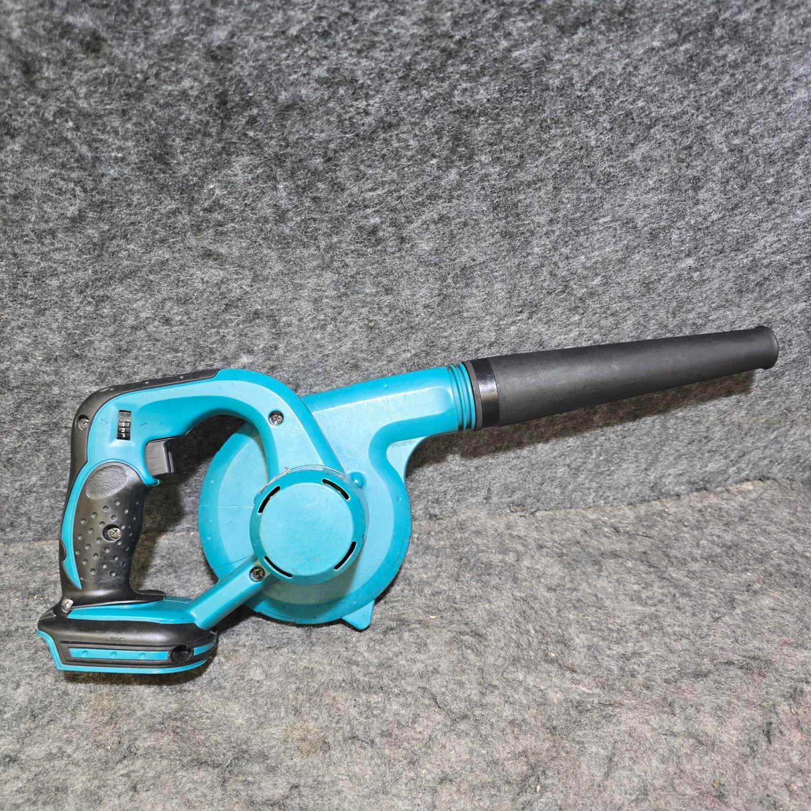 makita コードレスブロワ