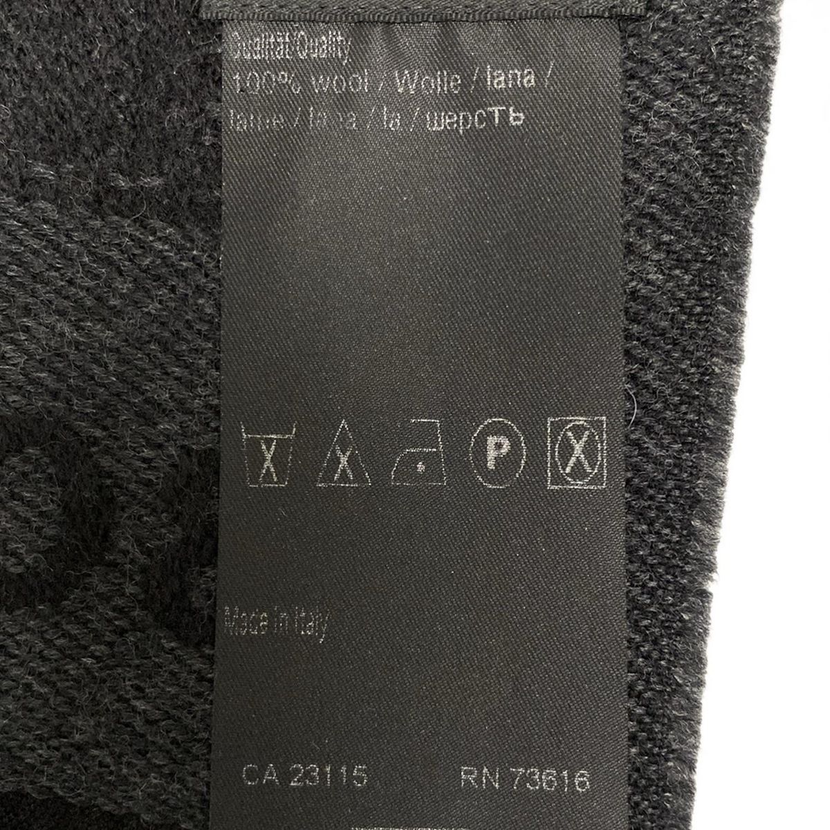 HUGOBOSS(ヒューゴボス) マフラー美品 - 黒×ダークグレー ウール