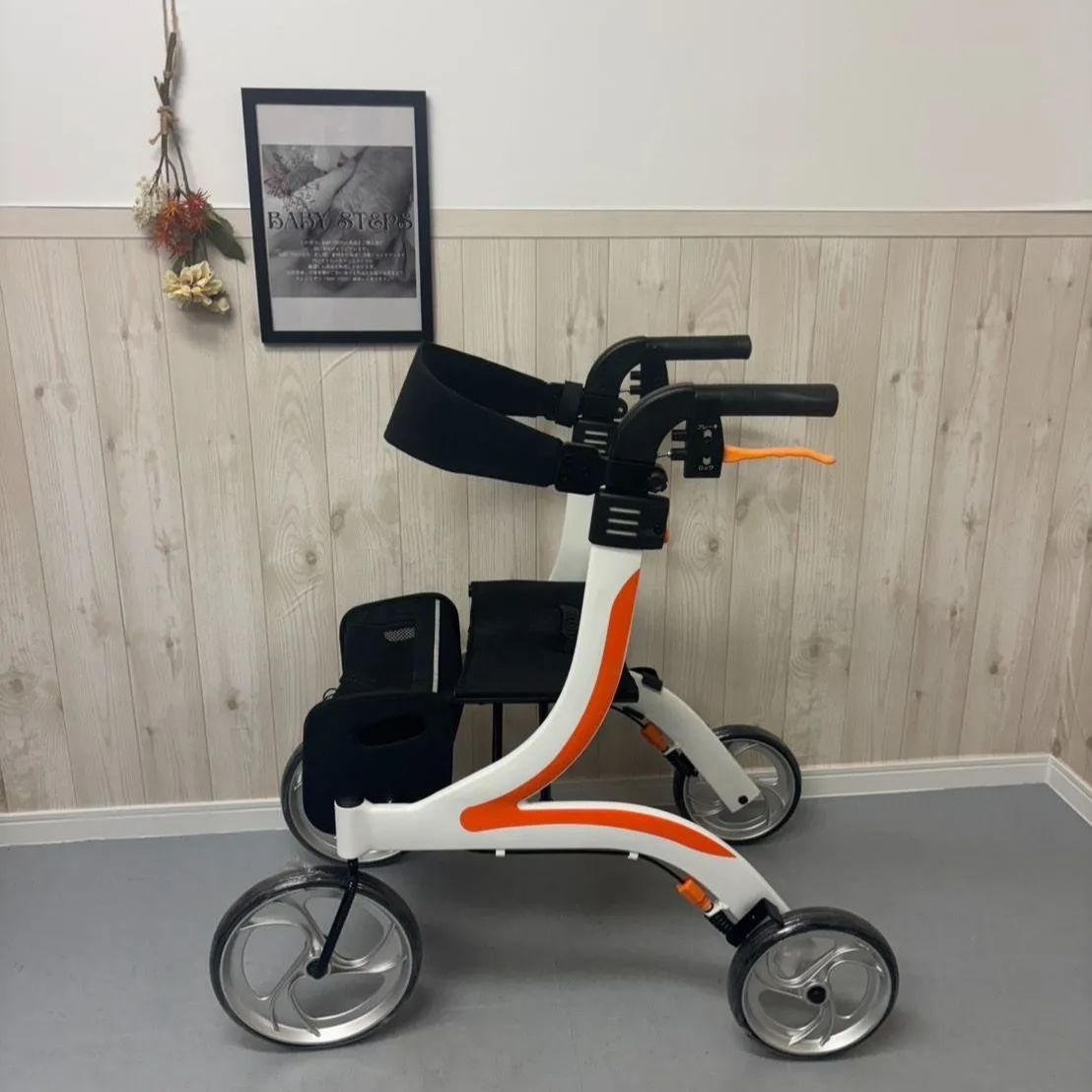 【未使用品】歩行器 カワムラサイクル KW40 カワムラサイクル】四輪歩行器 KW40 | 手押し車 通販の