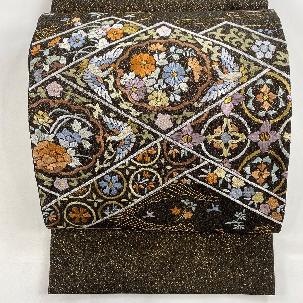 美品 相良刺繍 袋帯 太鼓柄 正絹 長尺（袋帯 正絹 絹 相良刺繍 刺繍 黒 