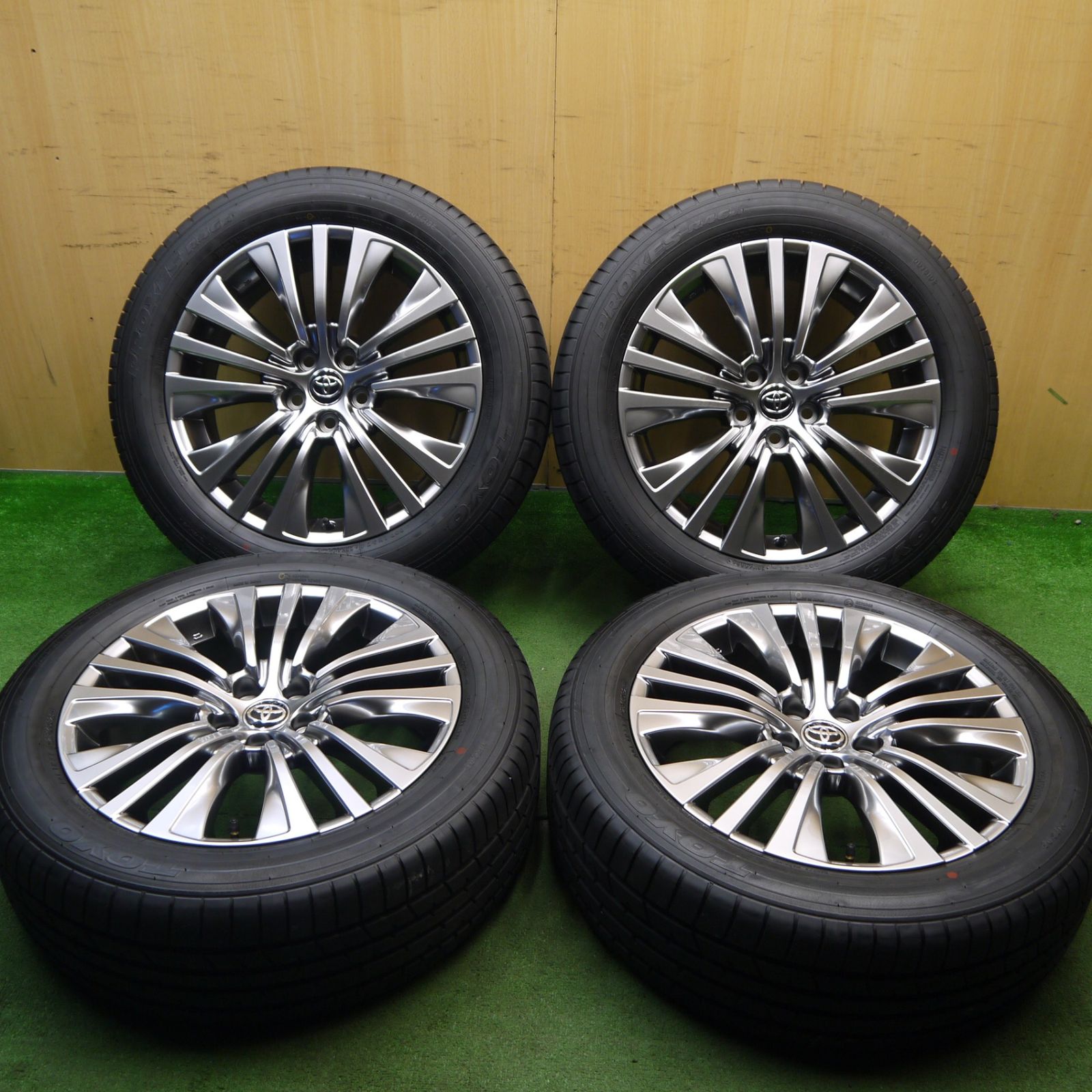 新車外し 25年 トヨタ 80系 ハリアー Zグレード 純正 225|55R19 トーヨー プロクセス R46A 19インチ PCD114.3|5H 5051308Hノ