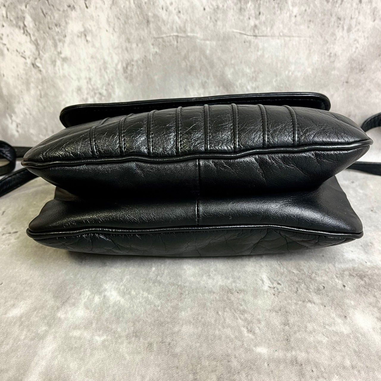 ✨希少✨VALENTINO GARAVANI レザー リュック バッグパック 黒 希少