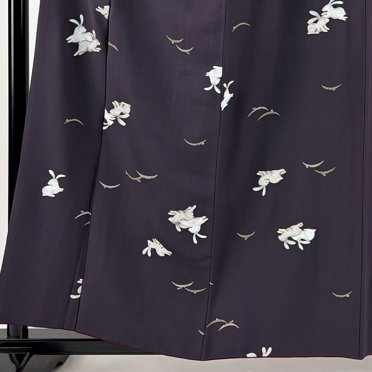 小紋 身丈158cm 裄丈65cm M 袷 やまと うさぎ 露芝 金糸 ぼかし 濃紫 正絹