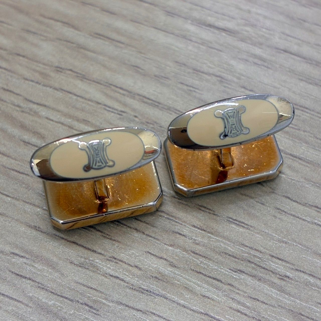 箱有 CELINE セリーヌ オニキス×マカダム柄 ネクタイピン カフスセット CELINE（ネクタイピン）のフリマアイテム一覧