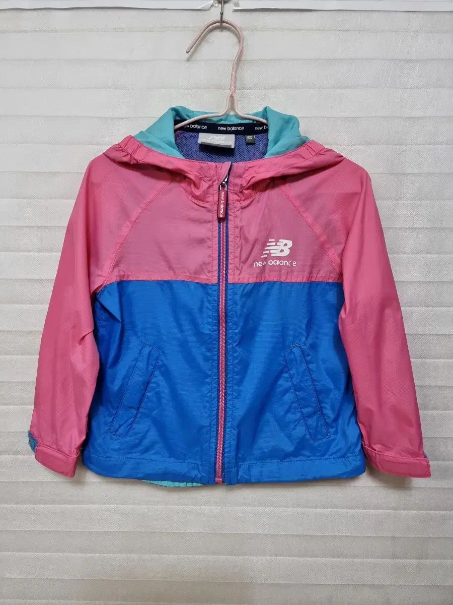 New Balance(ニューバランス) トゥイーン ウィンドブレーカー フード 