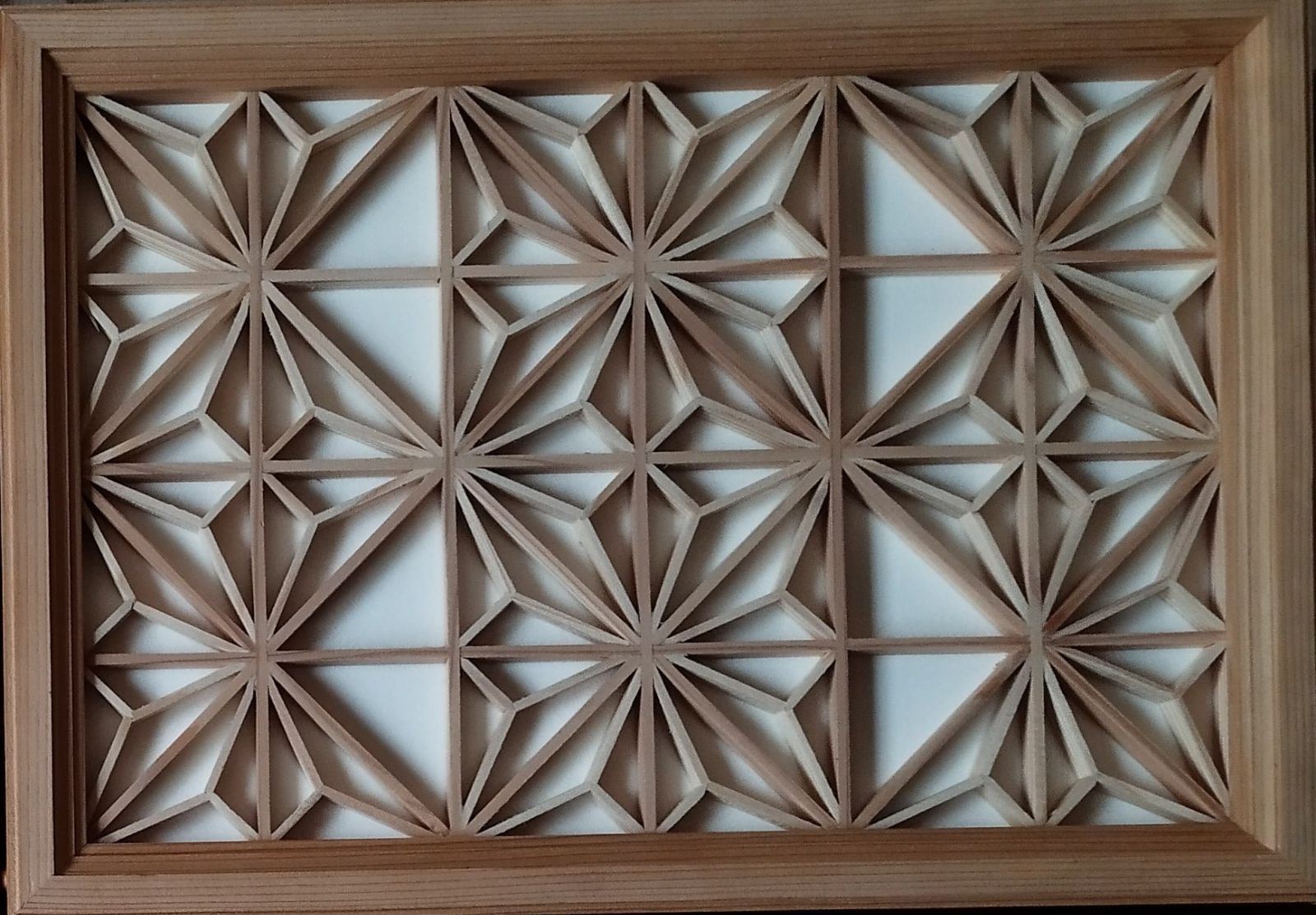 184 ❣️特価❣️麻の葉組子3枚一組　木製額縁 184 麻の葉組子3枚一組木製額縁