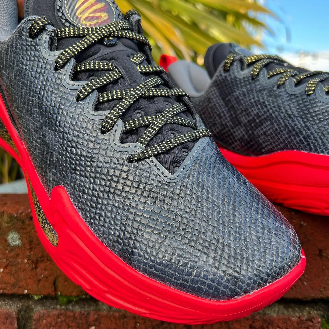 UNDER ARMOUR - 【新品に近い】アンダーアーマー カリー12 YEAR OF THE SNAKE UNDER ARMOUR CURRY 12 'YEAR OF THE SNAKE' アンダーアーマー