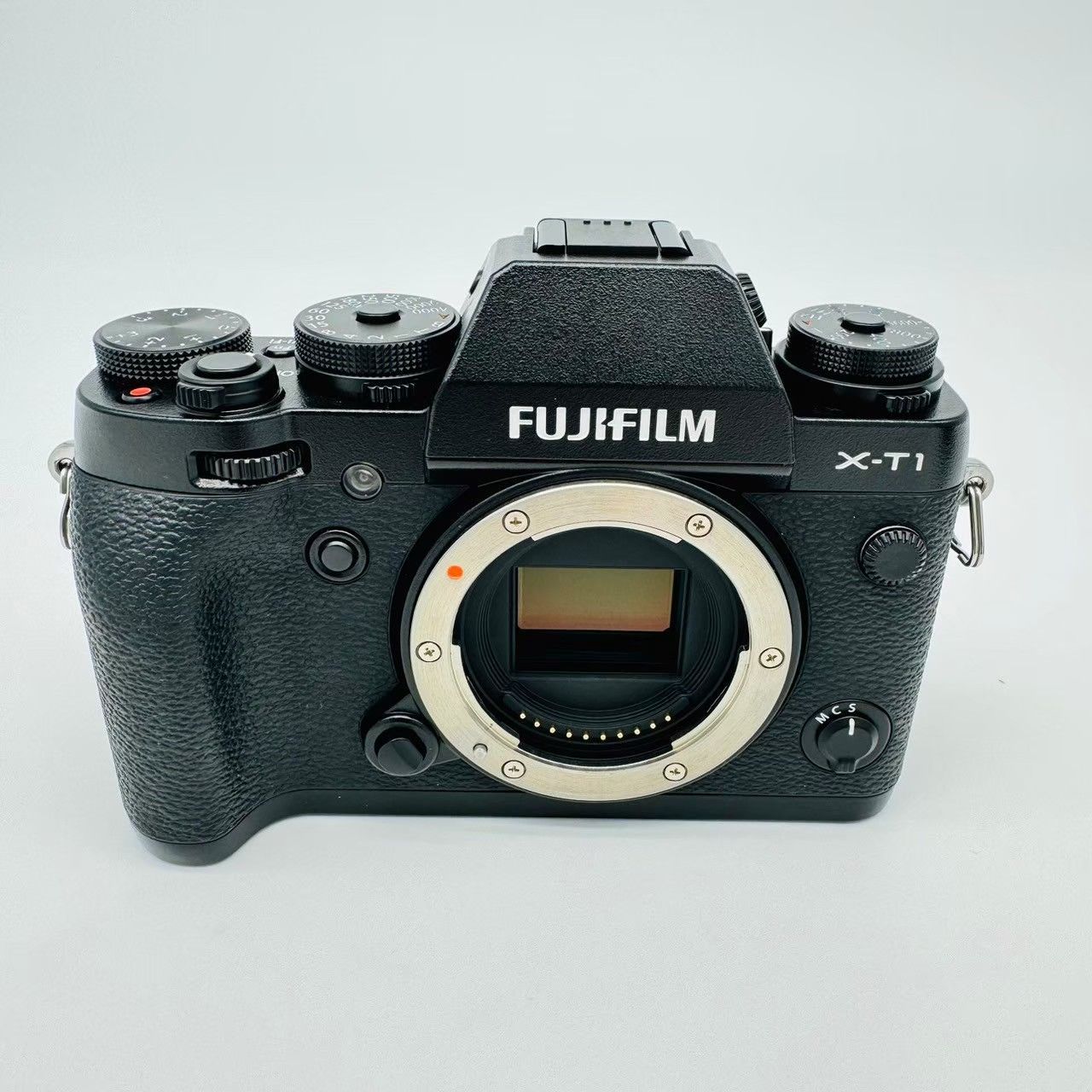 ショット数3800枚 フジフィルム FUJIFILM X-T1 ボディ Amazon | FUJIFILM ミラーレス一眼 X-T1 ボディ グラファイト