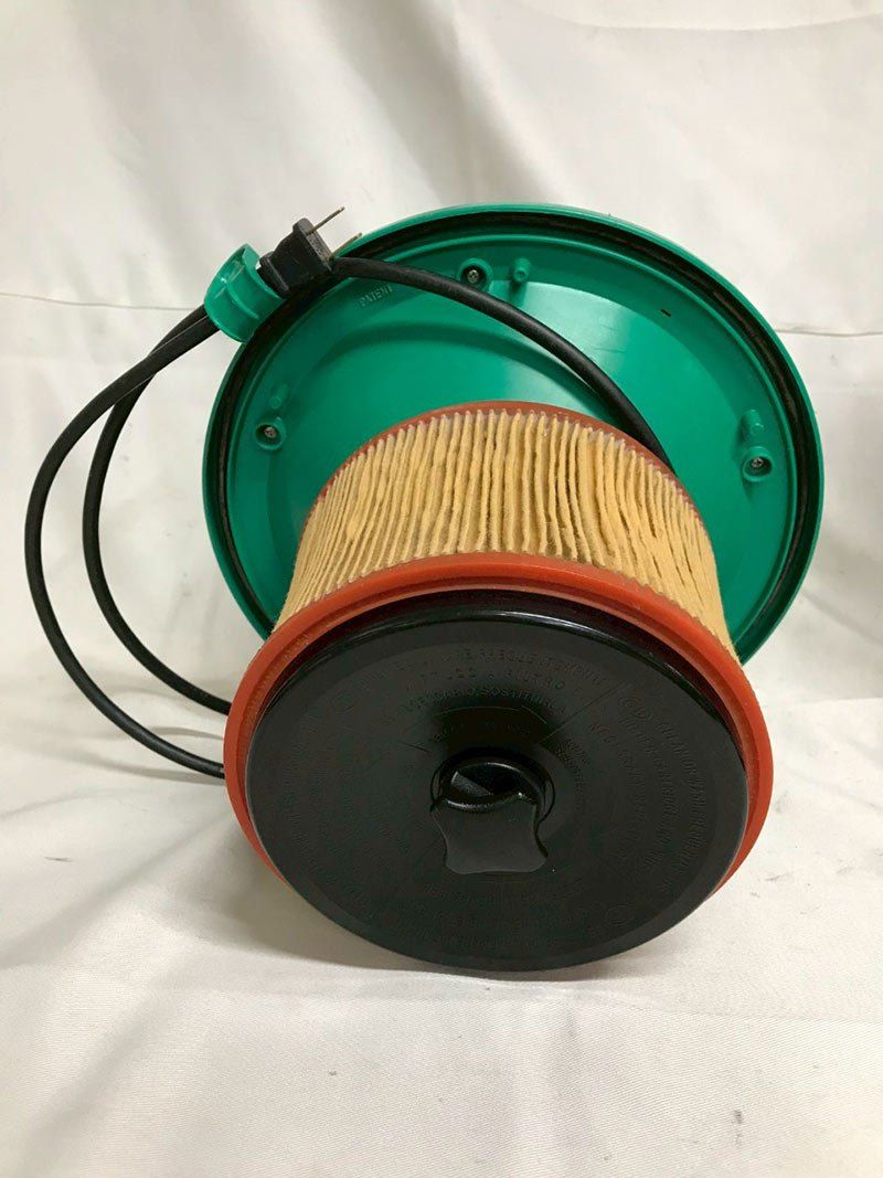 北見市発】マキタ makita 集じん機 M440 緑 ヘッドブラシ無し (D6415mkmYM)