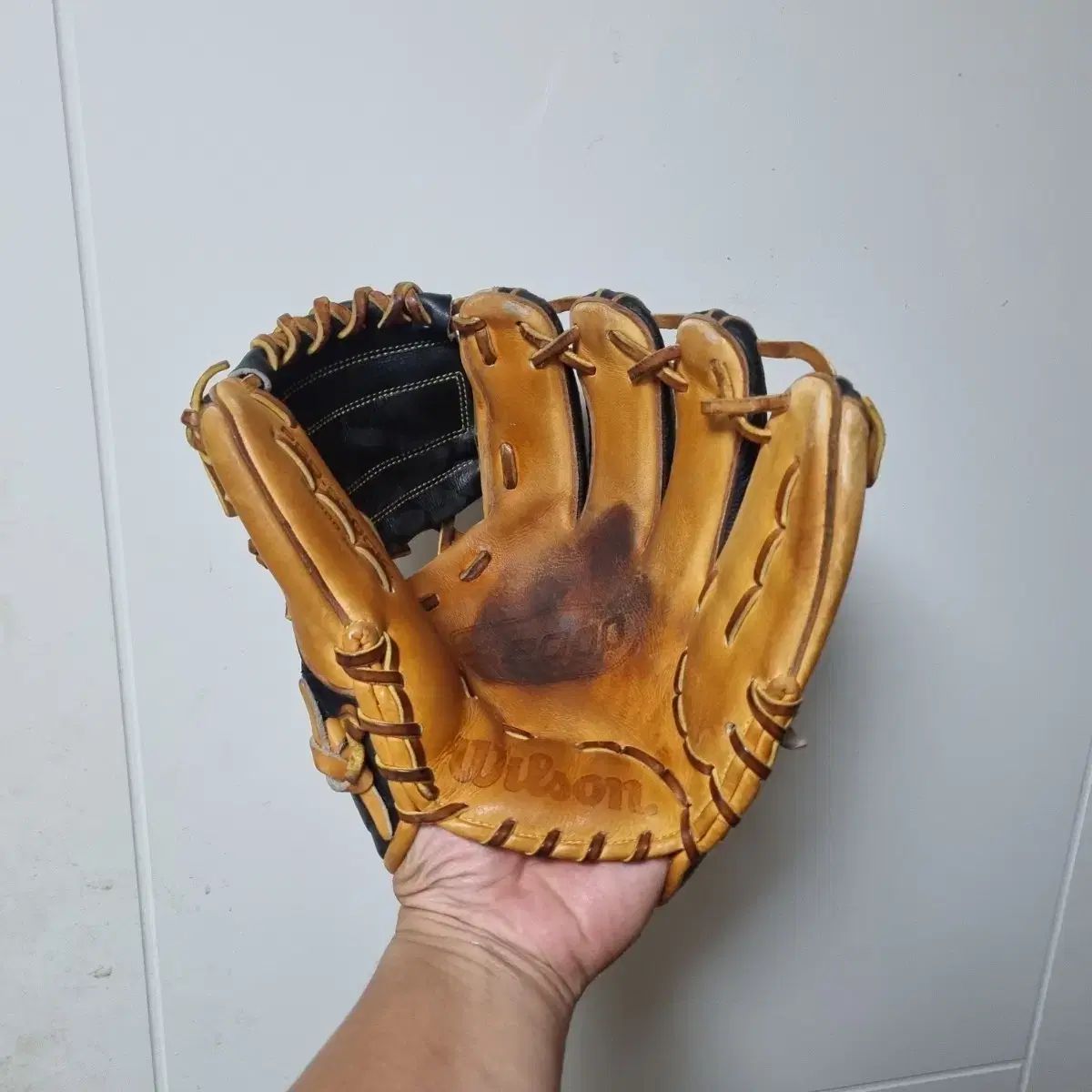 ウィルソン A2000 硬式内野手用グラブ ブラックSS×タン 1788 ウィルソン A2000 硬式内野手用グラブ ブラックSS×タン 1788