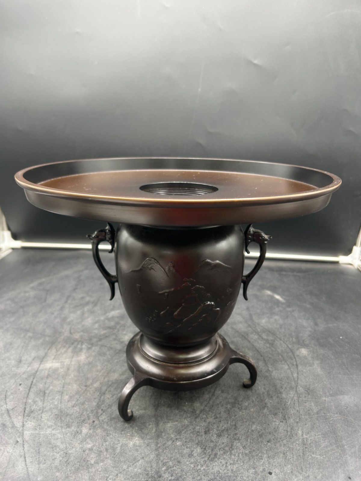 【A0307】 当時物 刻印あり 薄端 花器 銅製 三足 花瓶 華道具 A0307】 当時物 刻印あり 薄端 花器 銅製 三足 花瓶 華道具