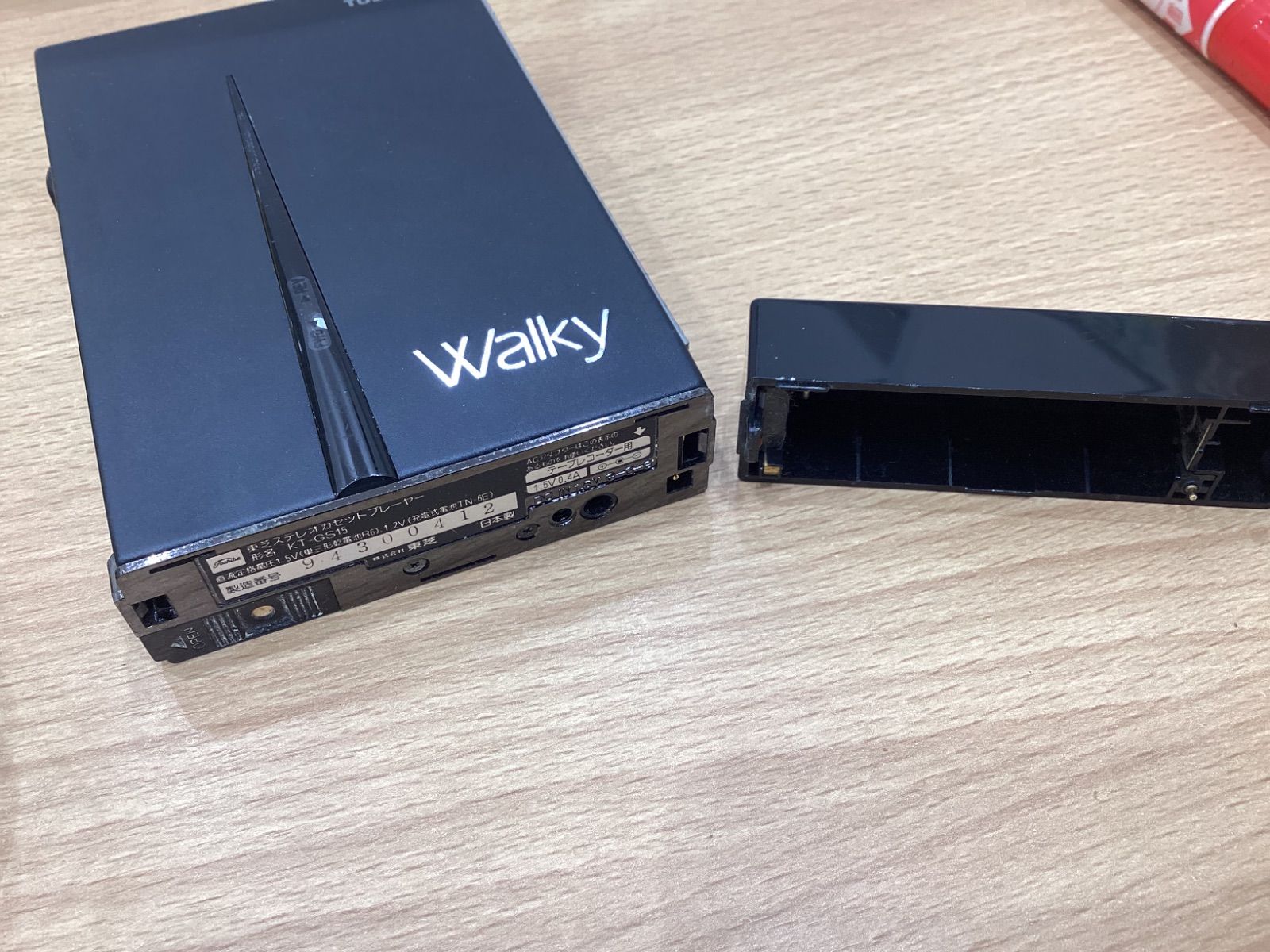 東芝 Walky カセットプレーヤー KT-AS7 現状品 東芝 Walky カセットプレーヤー KT-AS7 現状品